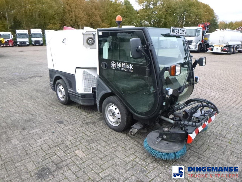 Nilfisk City Ranger CR3500 street sweeper - 道路清扫机:图2 Nilfisk City Ranger CR3500 street sweeper - 道路清扫机:图2