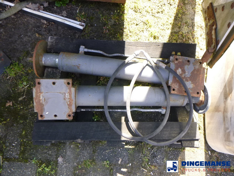 Onbekend 2 Support legs for loading crane - 液压缸:图3 Onbekend 2 Support legs for loading crane - 液压缸:图3