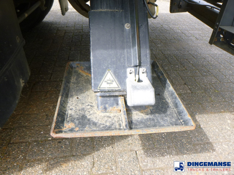 钻机 Renault D 240 DTI 4x2 + Risa G2T drilling installation：图11