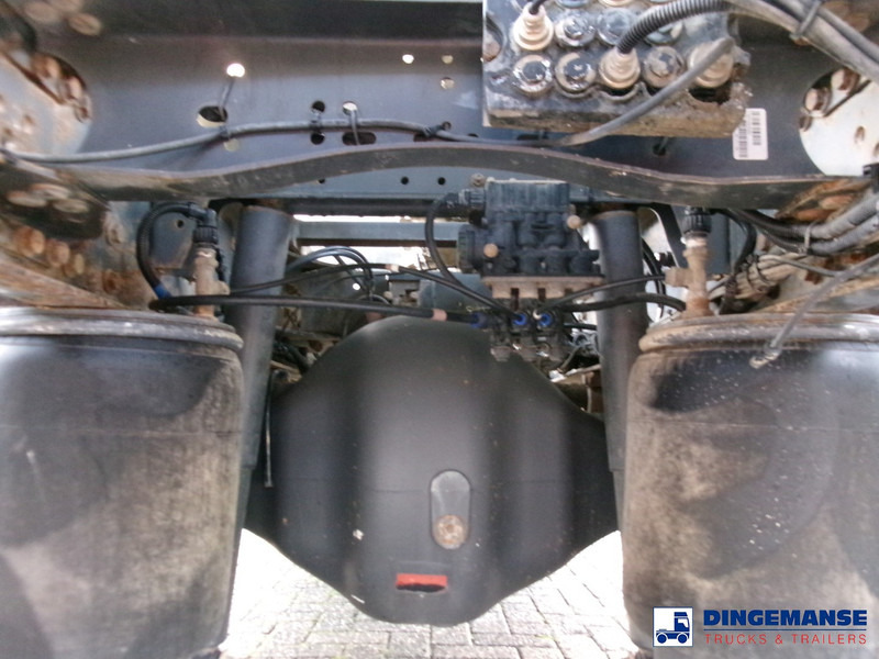 Renault Premium 270 dxi 4x2 fuel tank 13.6 m3 / 4 comp - 罐车:图5 Renault Premium 270 dxi 4x2 fuel tank 13.6 m3 / 4 comp - 罐车:图5