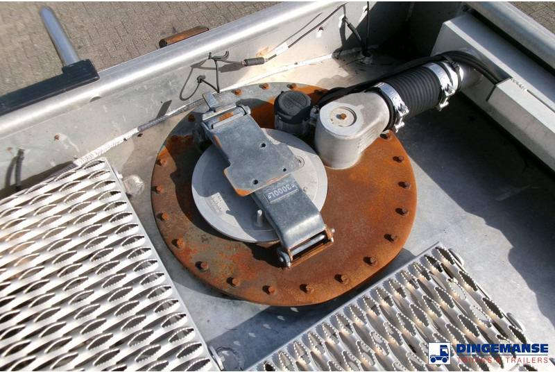 Renault Premium 300 4x2 fuel tank 14.2 m3 / 4 comp 租赁 Renault Premium 300 4x2 fuel tank 14.2 m3 / 4 comp:图17 Renault Premium 300 4x2 fuel tank 14.2 m3 / 4 comp 租赁 Renault Premium 300 4x2 fuel tank 14.2 m3 / 4 comp:图17