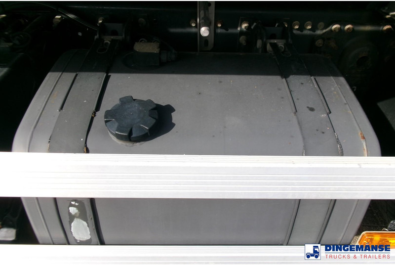 Renault Premium 300 4x2 fuel tank 14.2 m3 / 4 comp 租赁 Renault Premium 300 4x2 fuel tank 14.2 m3 / 4 comp:图8 Renault Premium 300 4x2 fuel tank 14.2 m3 / 4 comp 租赁 Renault Premium 300 4x2 fuel tank 14.2 m3 / 4 comp:图8