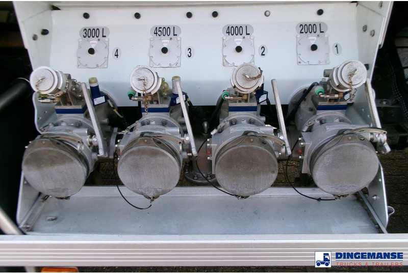 Renault Premium 300 4x2 fuel tank 14.2 m3 / 4 comp 租赁 Renault Premium 300 4x2 fuel tank 14.2 m3 / 4 comp:图10 Renault Premium 300 4x2 fuel tank 14.2 m3 / 4 comp 租赁 Renault Premium 300 4x2 fuel tank 14.2 m3 / 4 comp:图10