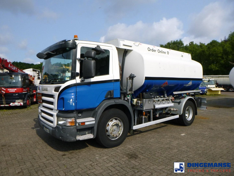 Scania P 230 DB 4x2 RHD fuel tank 12.4 m3 / 4 comp - 罐车:图1 Scania P 230 DB 4x2 RHD fuel tank 12.4 m3 / 4 comp - 罐车:图1