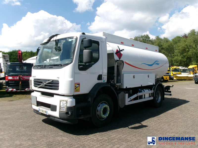 Volvo FE 260 4x2 dxi fuel tank 13.3 m3 / 4 comp / ADR 21-06-2024 - 罐车:图1 Volvo FE 260 4x2 dxi fuel tank 13.3 m3 / 4 comp / ADR 21-06-2024 - 罐车:图1