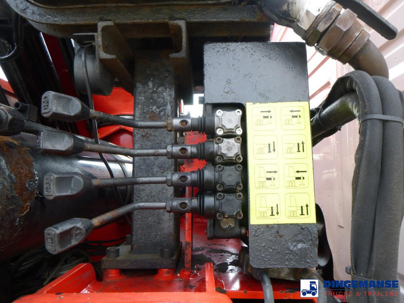 起重车 Volvo FM12 420 8x2 RHD + PM 40SP：图10