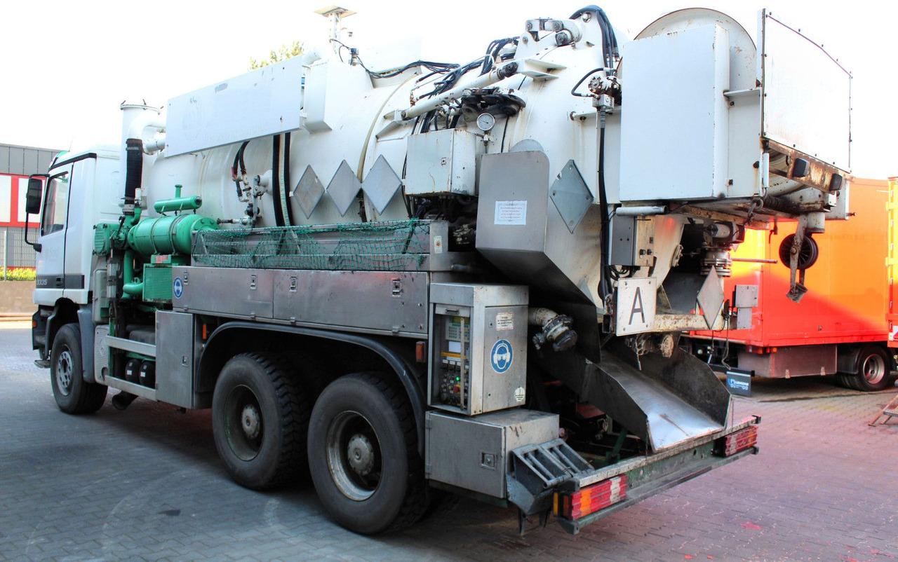 Mercedes-Benz Actros 3335 6x4 Kroll 13m³ HD-Kombi ADR/GGVS V2A - 真空车:图5 Mercedes-Benz Actros 3335 6x4 Kroll 13m³ HD-Kombi ADR/GGVS V2A - 真空车:图5