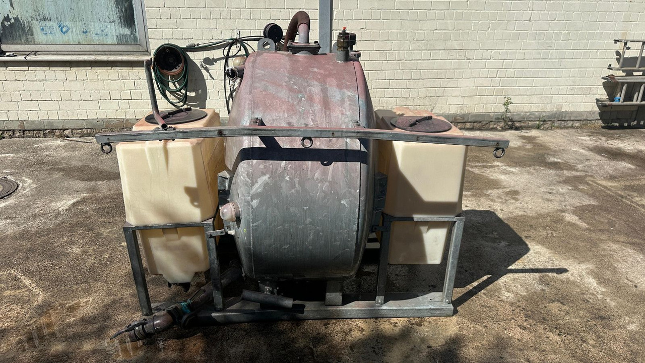 Saug-Druck fass Flexi  + 2 Frisch-Wassertaschen - 真空车:图3 Saug-Druck fass Flexi  + 2 Frisch-Wassertaschen - 真空车:图3