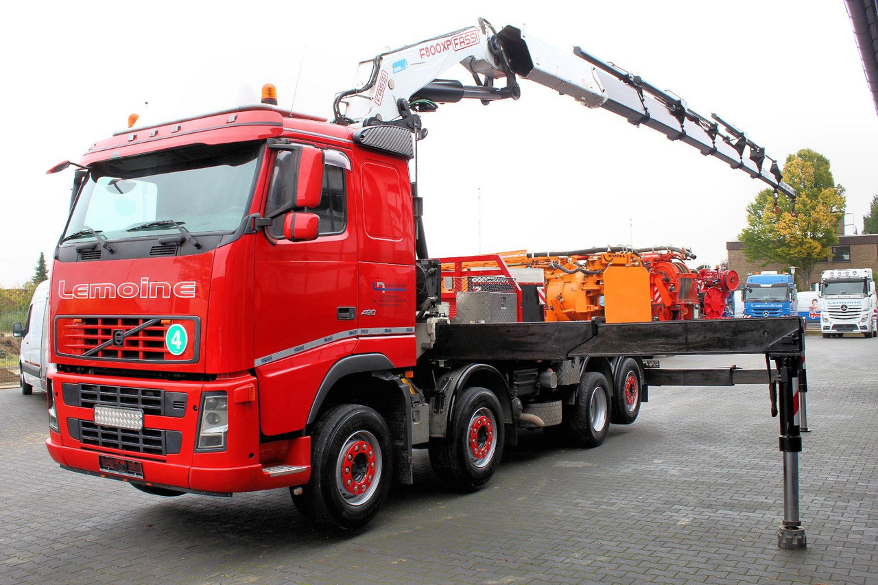 Volvo FM 480 8x2 Pritsche + FASSI F800XP Kran 6x - 栏板式/ 平板卡车, 起重车:图3 Volvo FM 480 8x2 Pritsche + FASSI F800XP Kran 6x - 栏板式/ 平板卡车, 起重车:图3