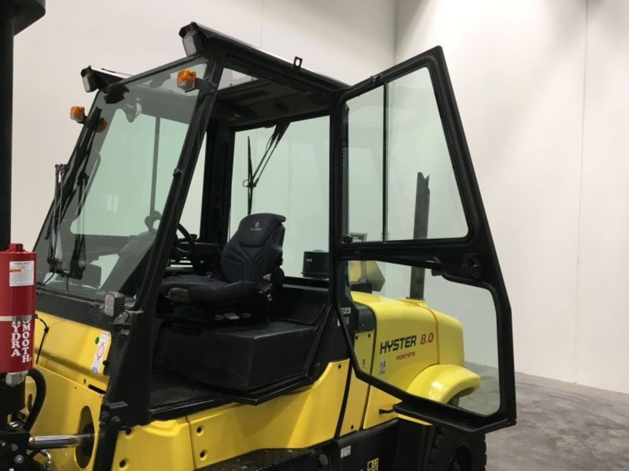 Hyster H8.0FT-6 - 集装箱叉装车:图2 Hyster H8.0FT-6 - 集装箱叉装车:图2