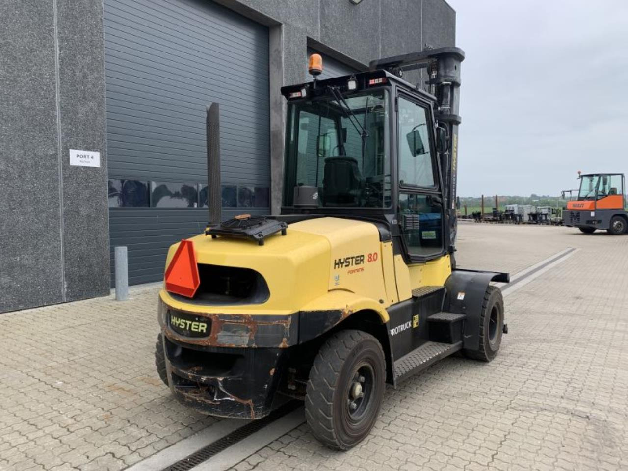 Hyster H8.0FT-6 - 柴油叉车:图3 Hyster H8.0FT-6 - 柴油叉车:图3