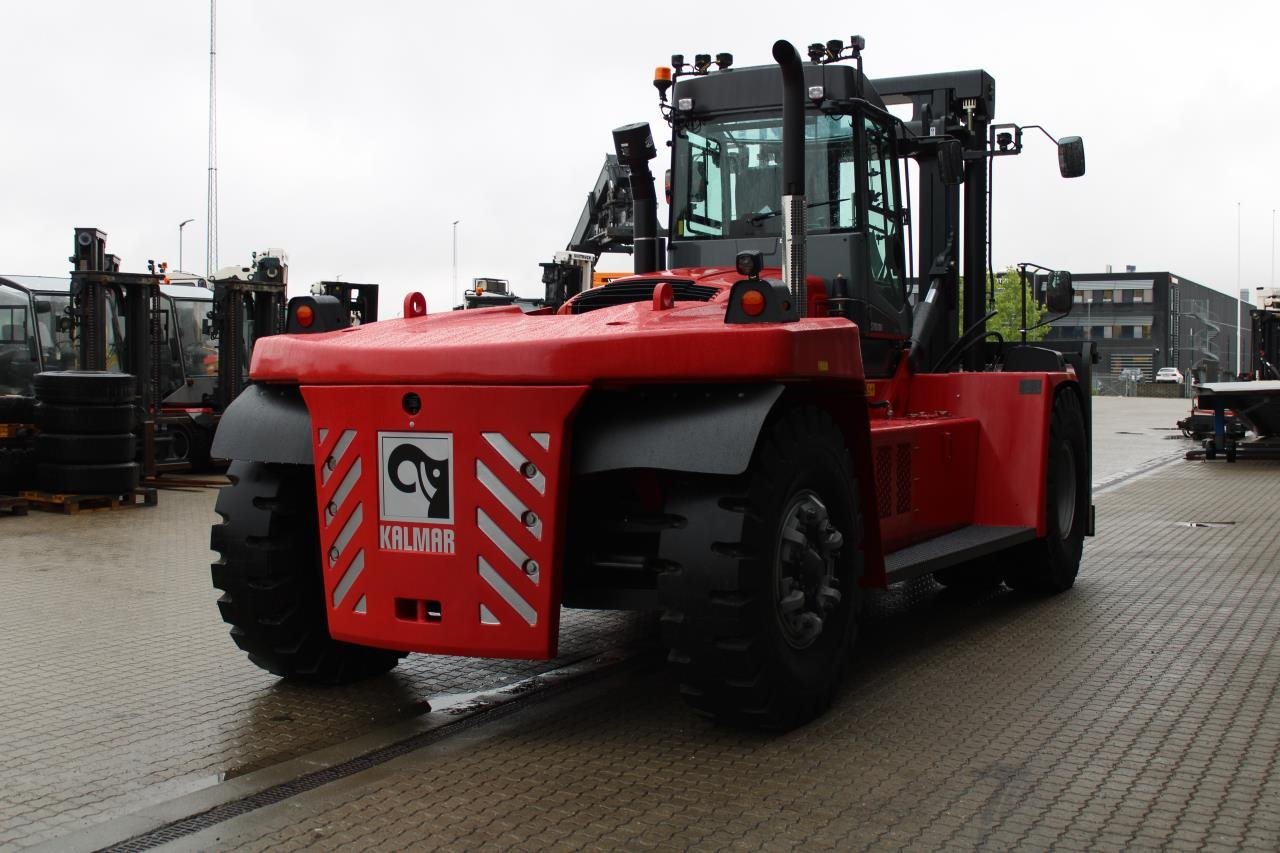 Kalmar DCG330-12LB - 集装箱叉装车:图3 Kalmar DCG330-12LB - 集装箱叉装车:图3
