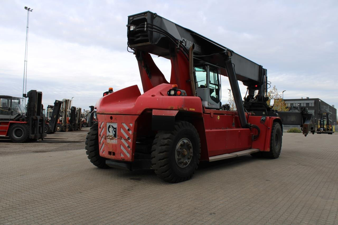 Kalmar DRG450-65S5 - 前移式堆垛机:图3 Kalmar DRG450-65S5 - 前移式堆垛机:图3