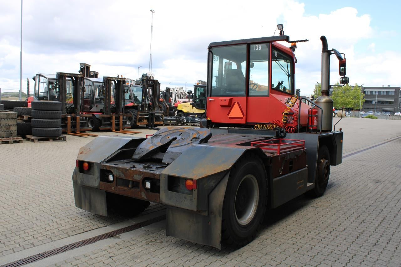 Kalmar TT618I - 码头牵引车:图3 Kalmar TT618I - 码头牵引车:图3