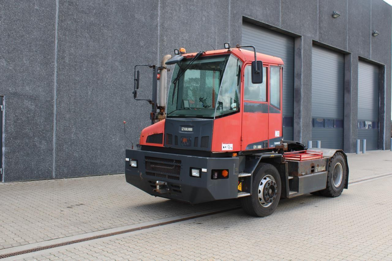 Kalmar TT618I - 码头牵引车:图2 Kalmar TT618I - 码头牵引车:图2