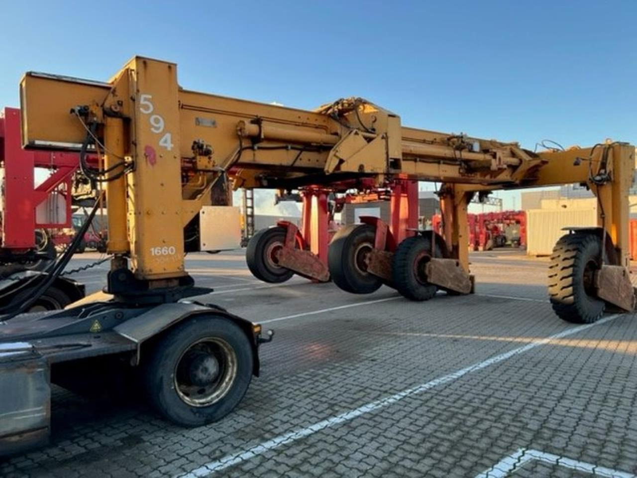 SISU 20-40” - 港口设备:图1 SISU 20-40” - 港口设备:图1