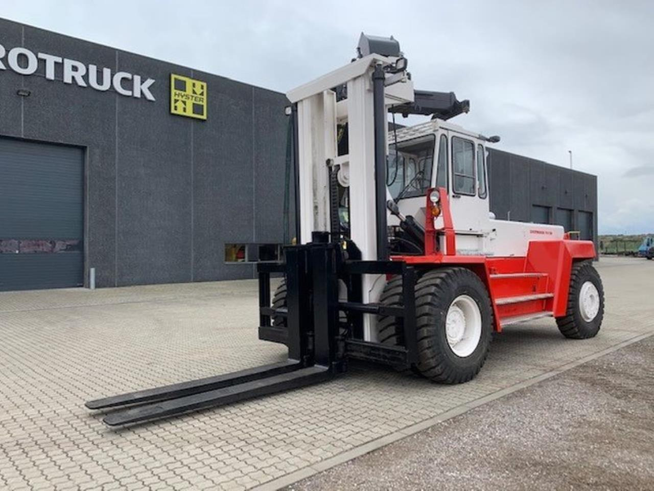 SveTruck 25120-42 - 柴油叉车:图2 SveTruck 25120-42 - 柴油叉车:图2