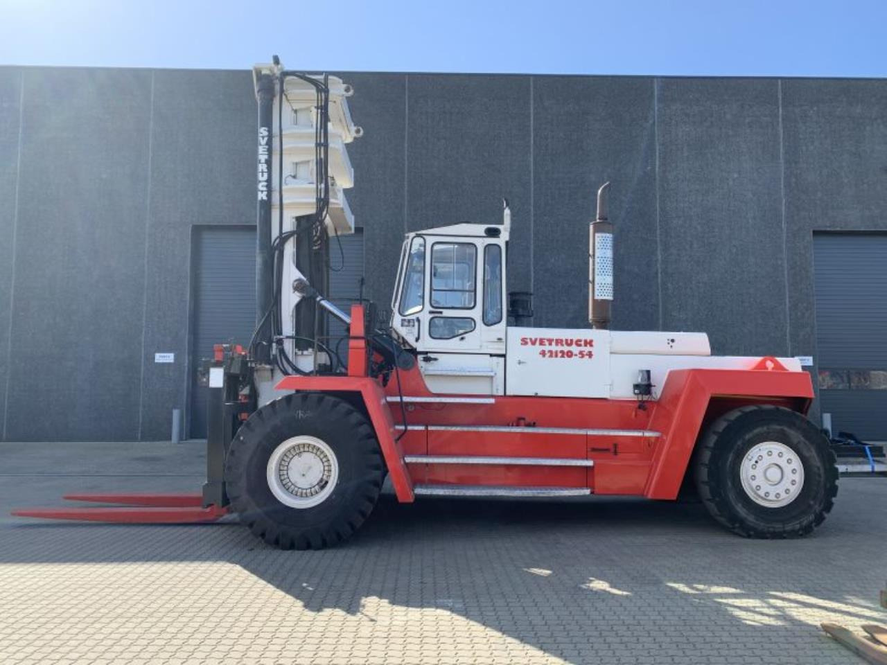 SveTruck 42120-54 - 柴油叉车:图1 SveTruck 42120-54 - 柴油叉车:图1