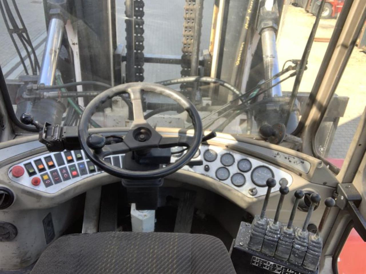 SveTruck 42120-54 - 柴油叉车:图4 SveTruck 42120-54 - 柴油叉车:图4