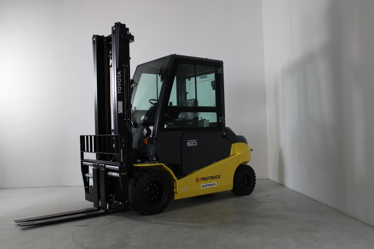 Toyota 9FBM50T - 电动叉车:图2 Toyota 9FBM50T - 电动叉车:图2