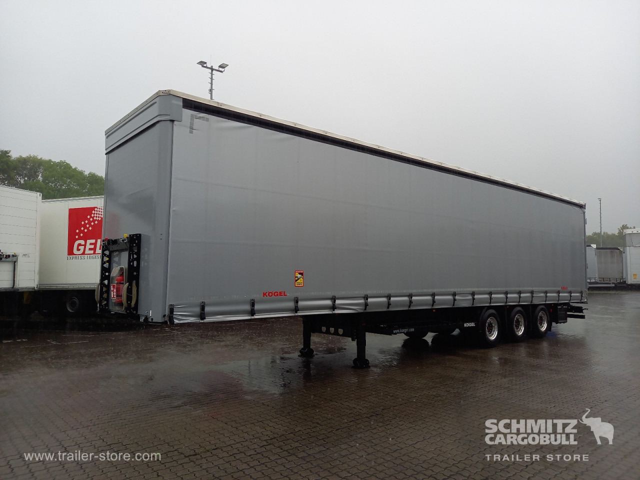 KOEGEL Auflieger Curtainsider Mega - 侧帘半拖车:图1 KOEGEL Auflieger Curtainsider Mega - 侧帘半拖车:图1