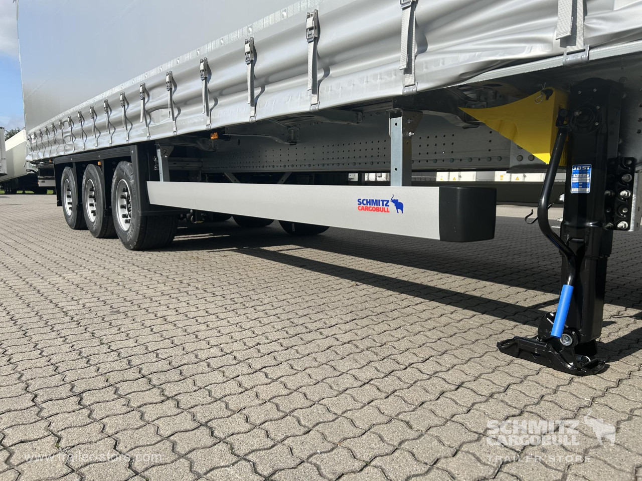SCHMITZ Auflieger Curtainsider Mega - 侧帘半拖车:图2 SCHMITZ Auflieger Curtainsider Mega - 侧帘半拖车:图2