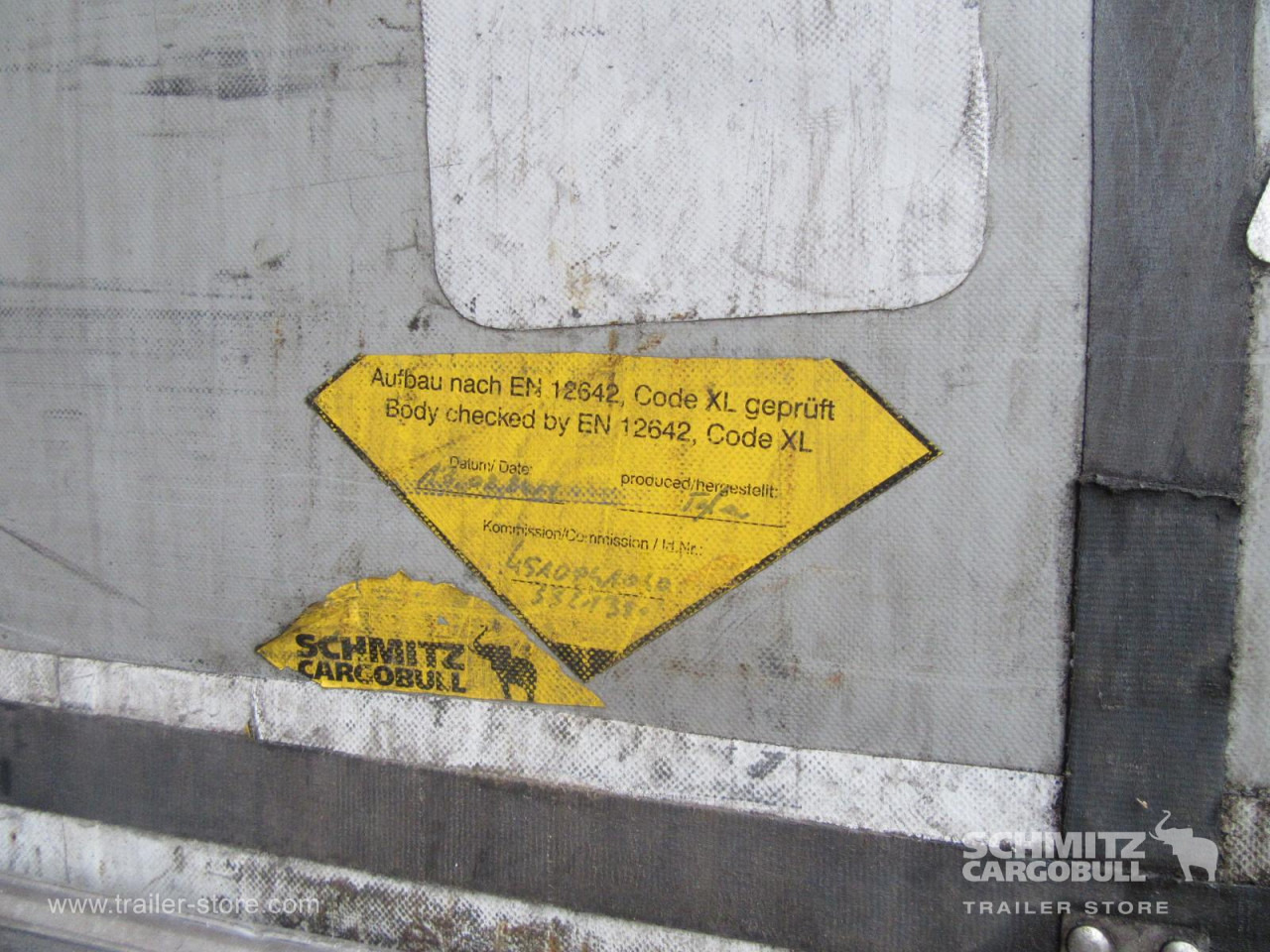 SCHMITZ Auflieger Curtainsider Mega - 侧帘半拖车:图4 SCHMITZ Auflieger Curtainsider Mega - 侧帘半拖车:图4