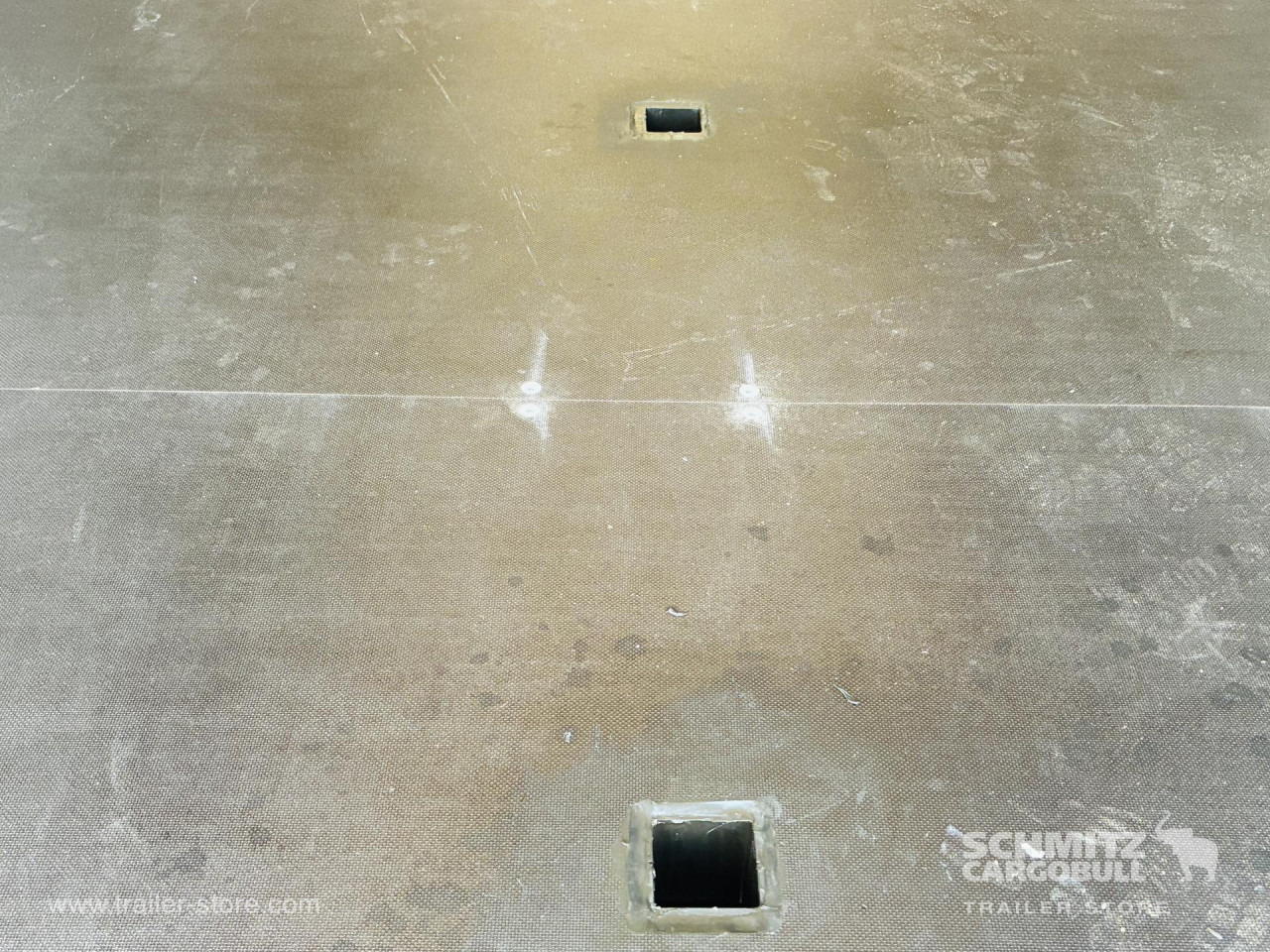 SCHMITZ Auflieger Curtainsider Mega - 侧帘半拖车:图4 SCHMITZ Auflieger Curtainsider Mega - 侧帘半拖车:图4