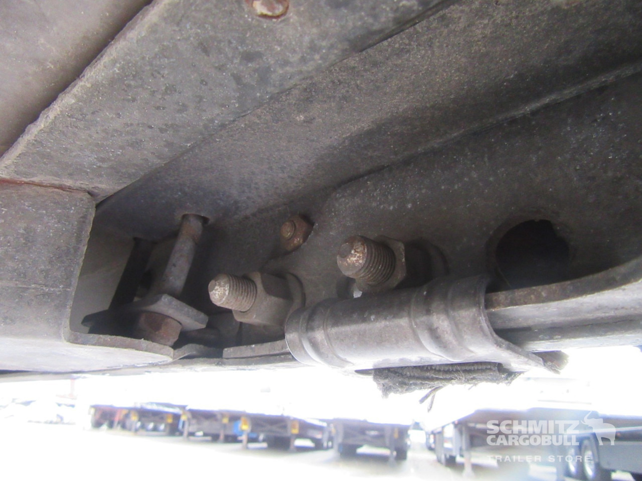 SCHMITZ Auflieger Curtainsider Mega - 侧帘半拖车:图3 SCHMITZ Auflieger Curtainsider Mega - 侧帘半拖车:图3