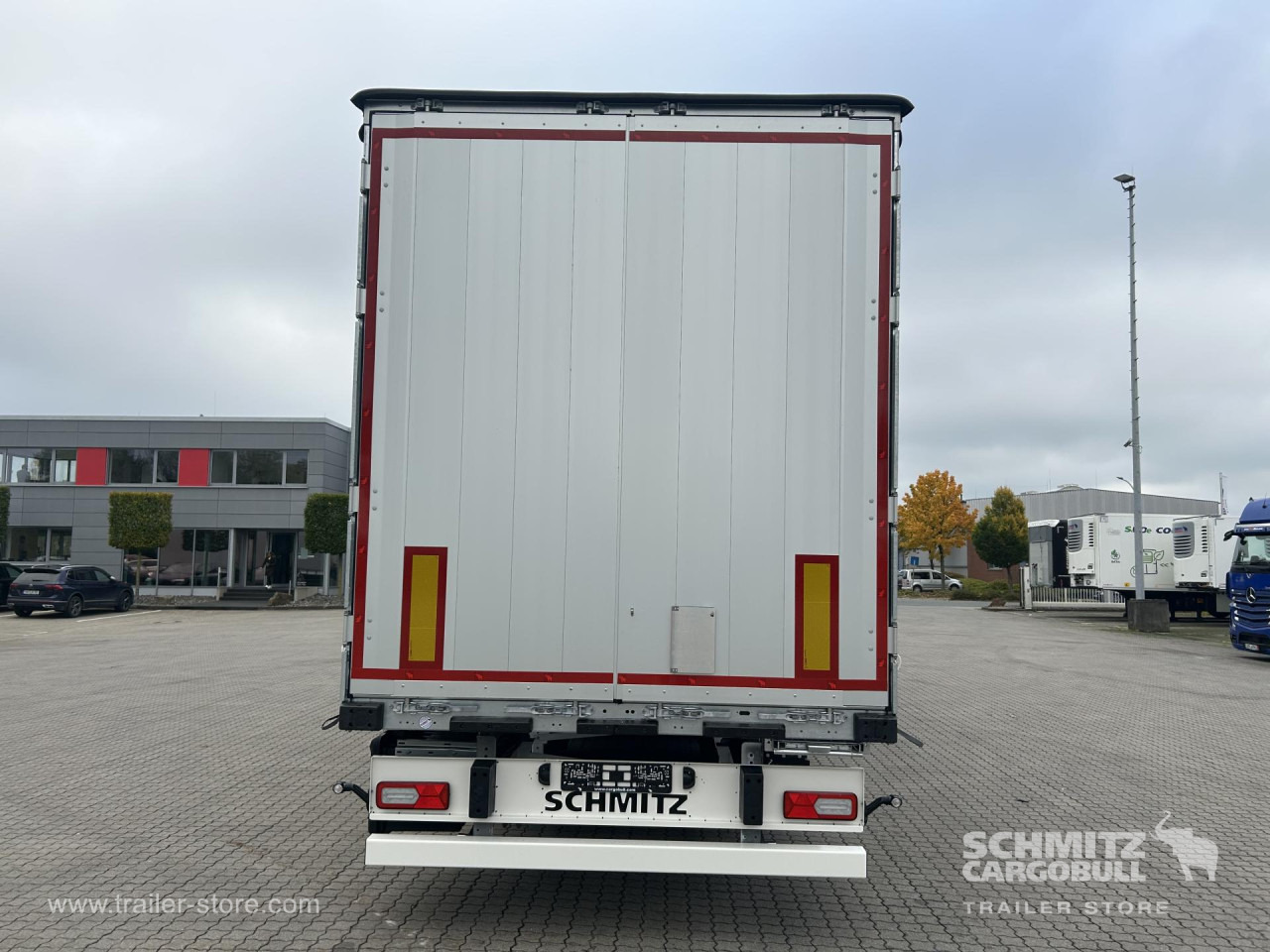SCHMITZ Auflieger Curtainsider Standard - 侧帘半拖车:图4 SCHMITZ Auflieger Curtainsider Standard - 侧帘半拖车:图4