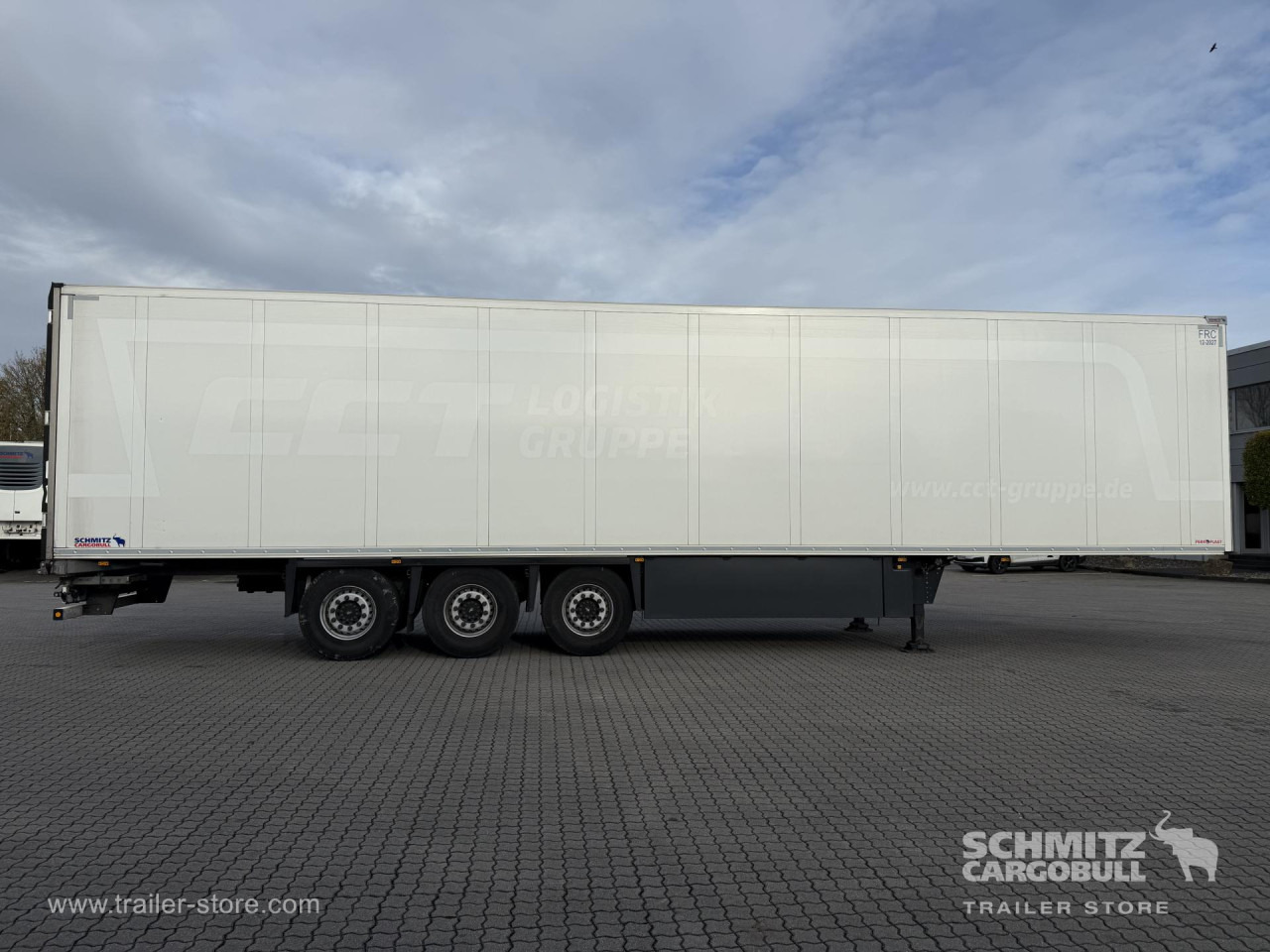 SCHMITZ Auflieger Tiefkühler Standard Double deck - 等温半拖车:图2 SCHMITZ Auflieger Tiefkühler Standard Double deck - 等温半拖车:图2