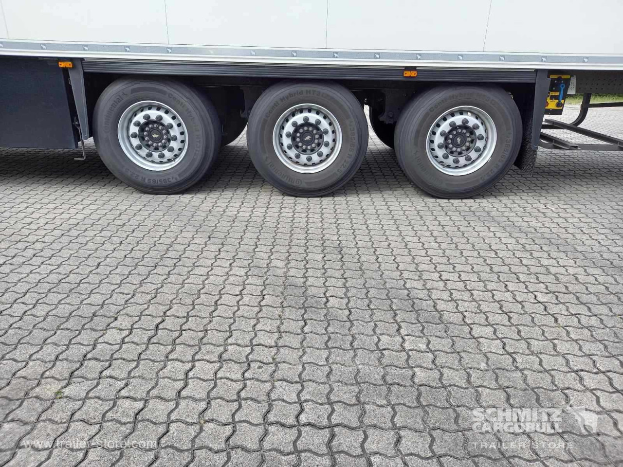 SCHMITZ Auflieger Tiefkühler Standard Double deck - 等温半拖车:图2 SCHMITZ Auflieger Tiefkühler Standard Double deck - 等温半拖车:图2