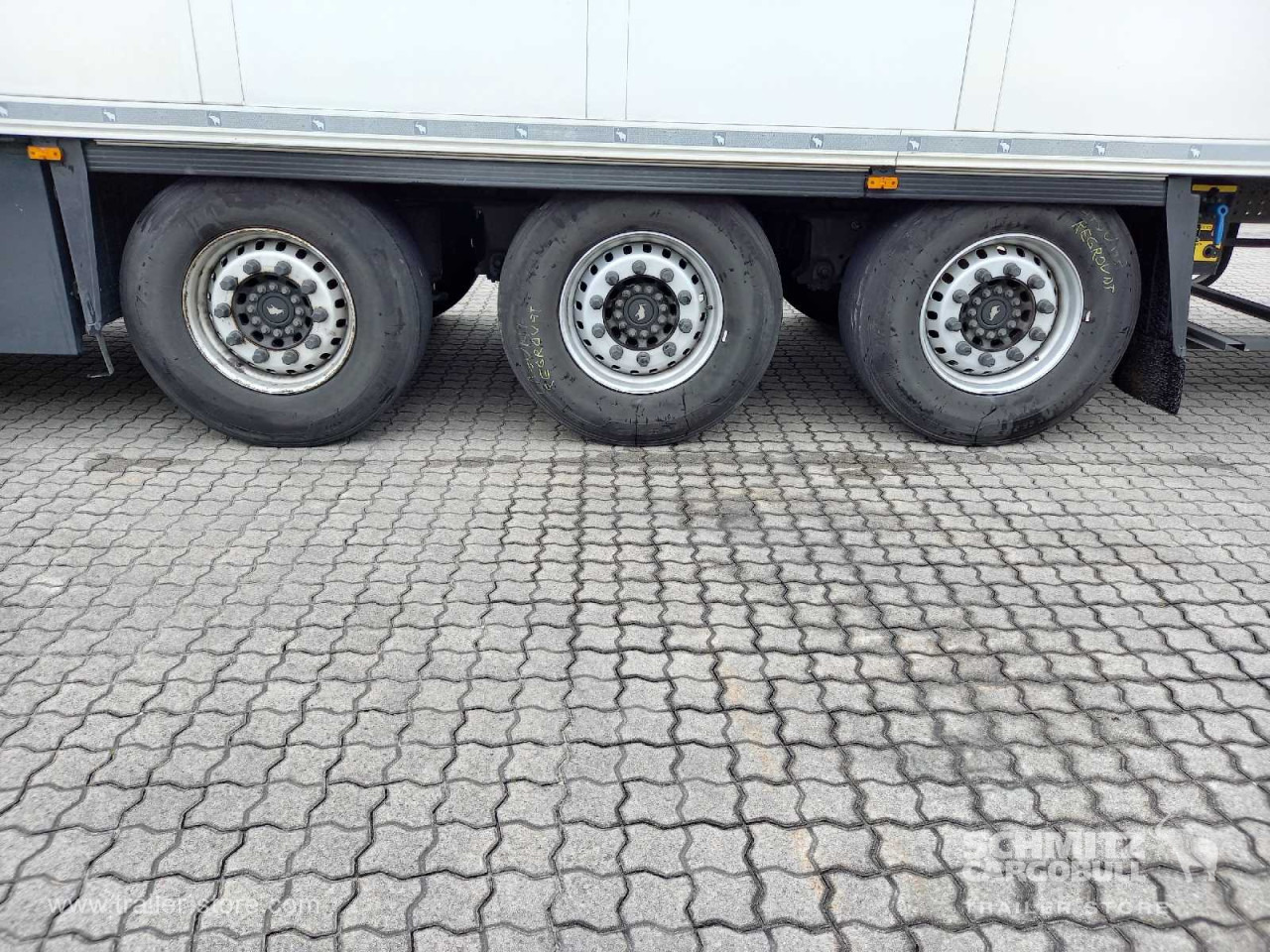 SCHMITZ Auflieger Tiefkühler Standard Double deck - 等温半拖车:图2 SCHMITZ Auflieger Tiefkühler Standard Double deck - 等温半拖车:图2