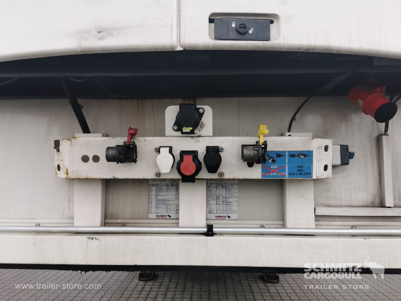 SCHMITZ Auflieger Tiefkühler Standard Double deck - 等温半拖车:图4 SCHMITZ Auflieger Tiefkühler Standard Double deck - 等温半拖车:图4