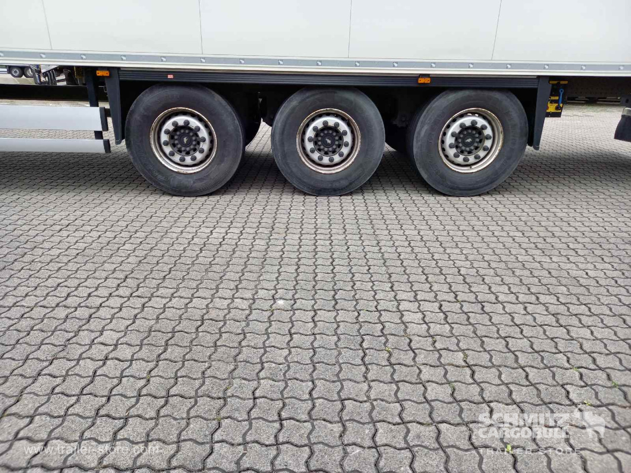 SCHMITZ Auflieger Tiefkühler Standard - 等温半拖车:图2 SCHMITZ Auflieger Tiefkühler Standard - 等温半拖车:图2