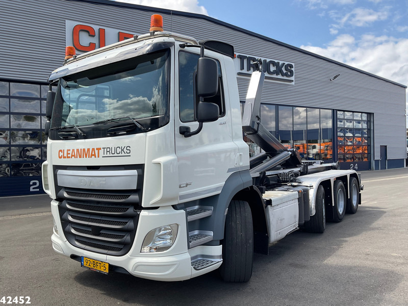 DAF FAK CF 460 Tridem 8x2 Euro 6 VDL 30 Ton haakarmsysteem - 吊钩升降车:图1 DAF FAK CF 460 Tridem 8x2 Euro 6 VDL 30 Ton haakarmsysteem - 吊钩升降车:图1