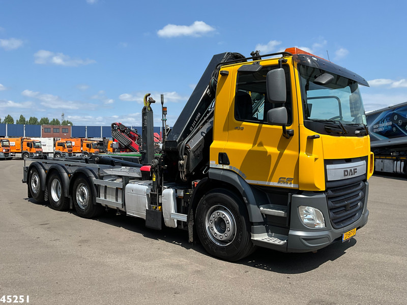 DAF FAQ СF 400 8x2 Euro 6 Hiab 24 Tonmeter laadkraan Just 147.273 km! - 吊钩升降车, 起重车:图3 DAF FAQ СF 400 8x2 Euro 6 Hiab 24 Tonmeter laadkraan Just 147.273 km! - 吊钩升降车, 起重车:图3