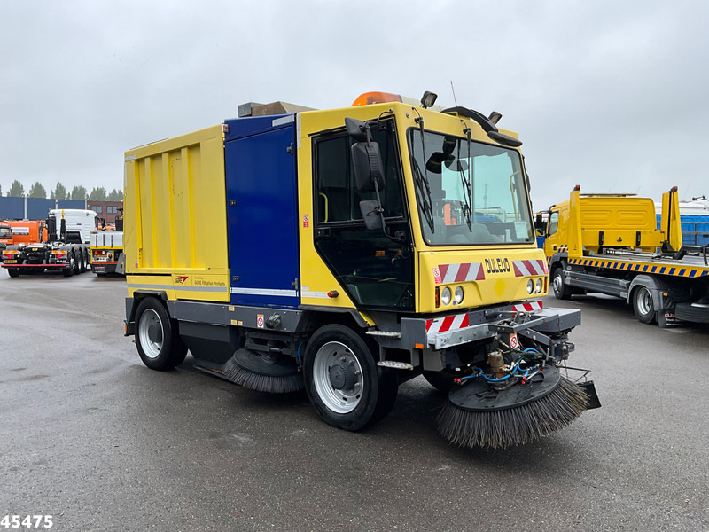 Dulevo 5020 S with 3-rd brush - 道路清扫机:图5 Dulevo 5020 S with 3-rd brush - 道路清扫机:图5