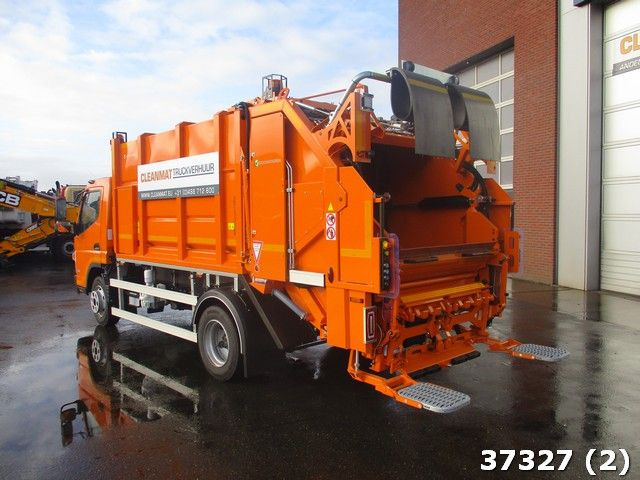 FUSO Canter 9C18 - 垃圾车:图2 FUSO Canter 9C18 - 垃圾车:图2