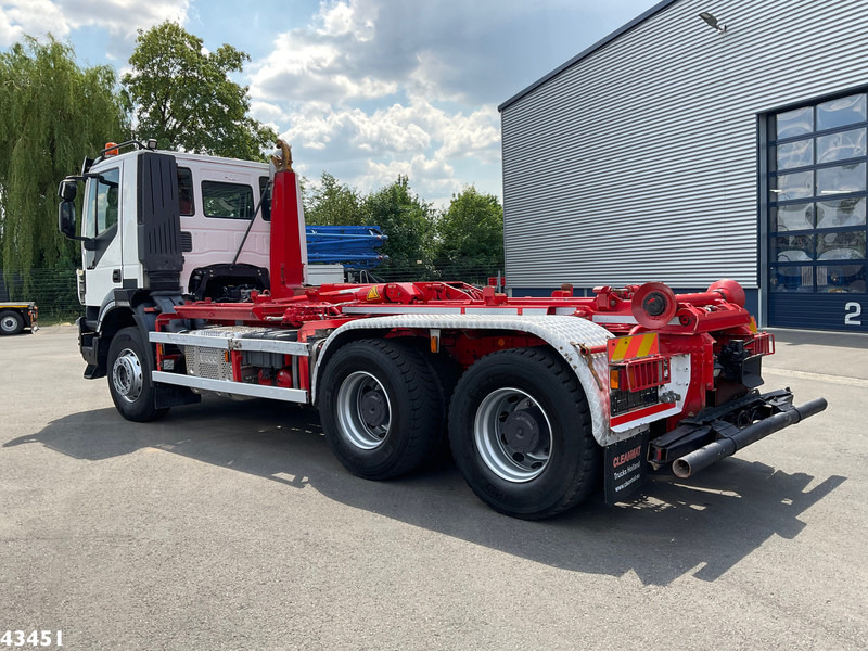 Iveco AD260T 6x4 Euro 6 AJK 20 haakarmsysteem - 吊钩升降车:图4 Iveco AD260T 6x4 Euro 6 AJK 20 haakarmsysteem - 吊钩升降车:图4