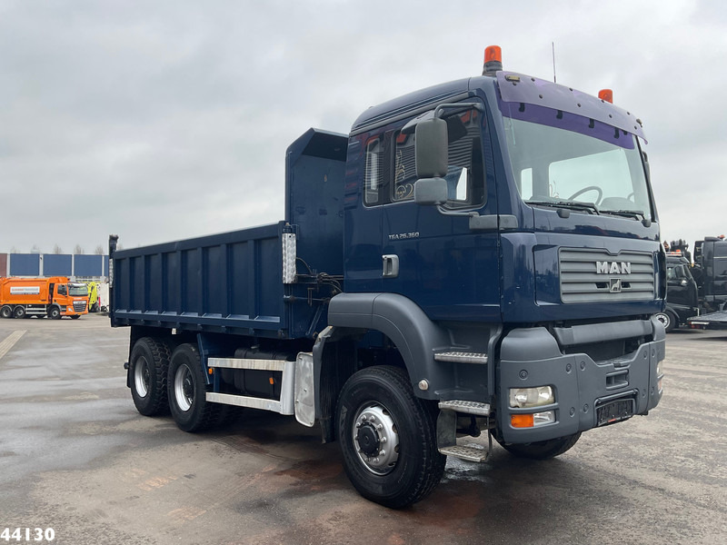 MAN TGA 33.363 6x6 Kipper 12m³ Manual Full steel - 翻斗车:图5 MAN TGA 33.363 6x6 Kipper 12m³ Manual Full steel - 翻斗车:图5