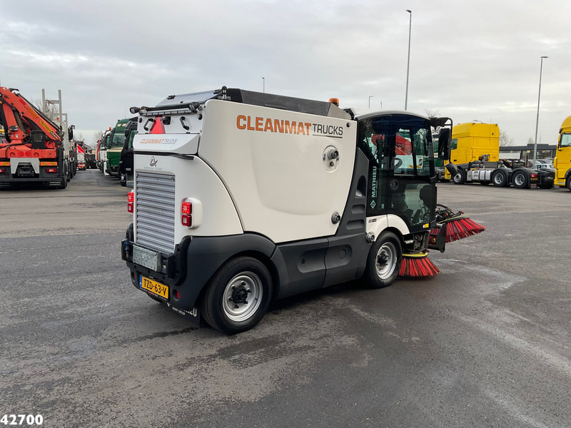 Mathieu MC 210 Azura Flex Euro 6 Stage 5 with 3-rd brush - 道路清扫机:图4 Mathieu MC 210 Azura Flex Euro 6 Stage 5 with 3-rd brush - 道路清扫机:图4