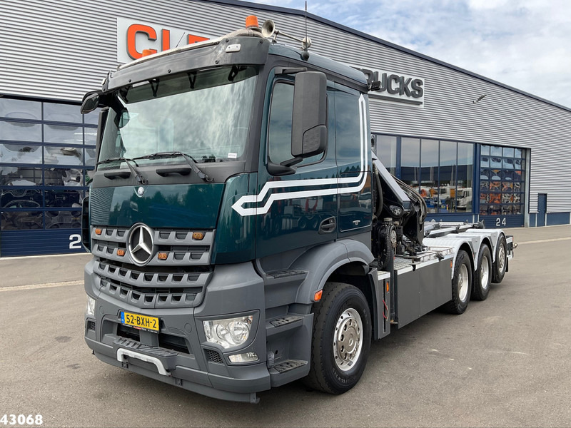 Mercedes-Benz Arocs 3251 8x4 Euro 6 Hiab 28 Tonmeter laadkraan - 吊钩升降车, 起重车:图2 Mercedes-Benz Arocs 3251 8x4 Euro 6 Hiab 28 Tonmeter laadkraan - 吊钩升降车, 起重车:图2