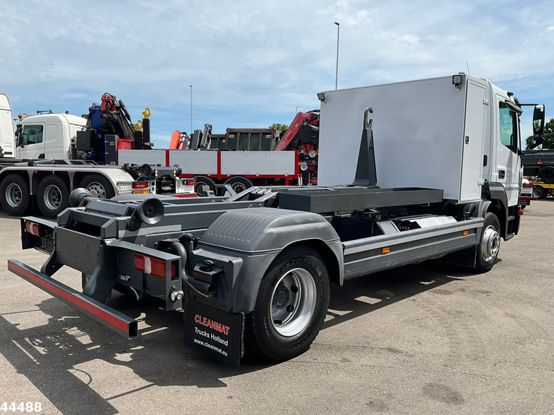 Mercedes-Benz Atego 1218 Euro 6 Manual 7 Ton haakarmsysteem - 吊钩升降车:图5 Mercedes-Benz Atego 1218 Euro 6 Manual 7 Ton haakarmsysteem - 吊钩升降车:图5
