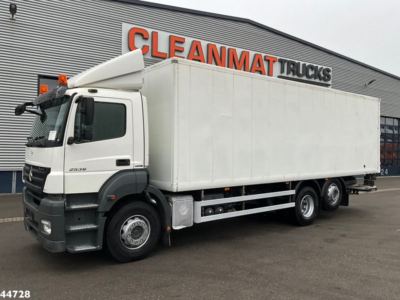Mercedes-Benz Axor 2636 6x2 Dhollandia laadklep Just 265.901 km! - 厢式卡车:图3 Mercedes-Benz Axor 2636 6x2 Dhollandia laadklep Just 265.901 km! - 厢式卡车:图3