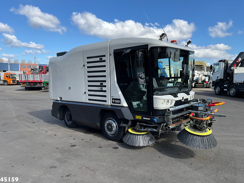 Ravo 540 CD Euro 6 with 3-rd brush - 道路清扫机:图4 Ravo 540 CD Euro 6 with 3-rd brush - 道路清扫机:图4