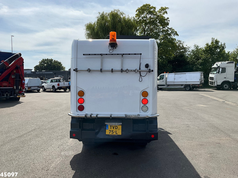 Ravo 540 Euro 6 with 3-rd brush - 道路清扫机:图4 Ravo 540 Euro 6 with 3-rd brush - 道路清扫机:图4