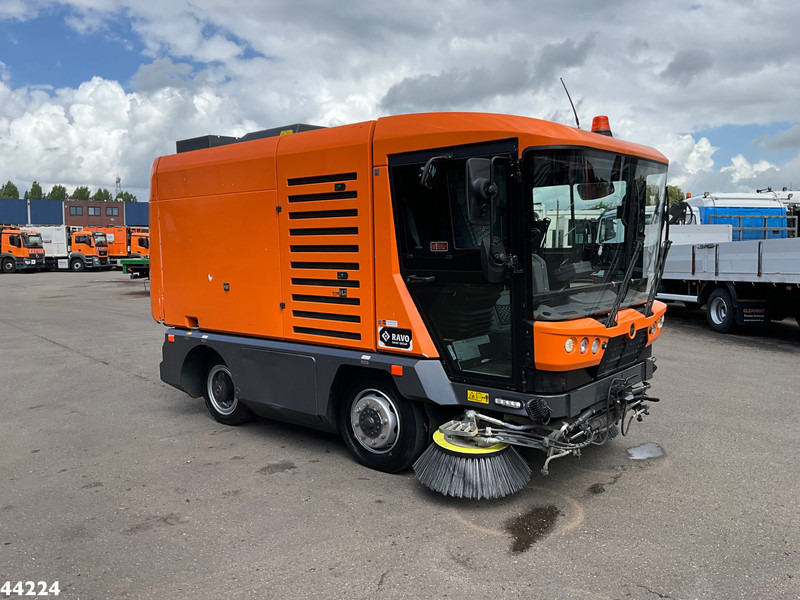 Ravo 540 Euro 6 - 道路清扫机:图3 Ravo 540 Euro 6 - 道路清扫机:图3