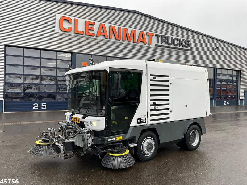 Ravo 580 with 3-rd brush - 道路清扫机:图3 Ravo 580 with 3-rd brush - 道路清扫机:图3