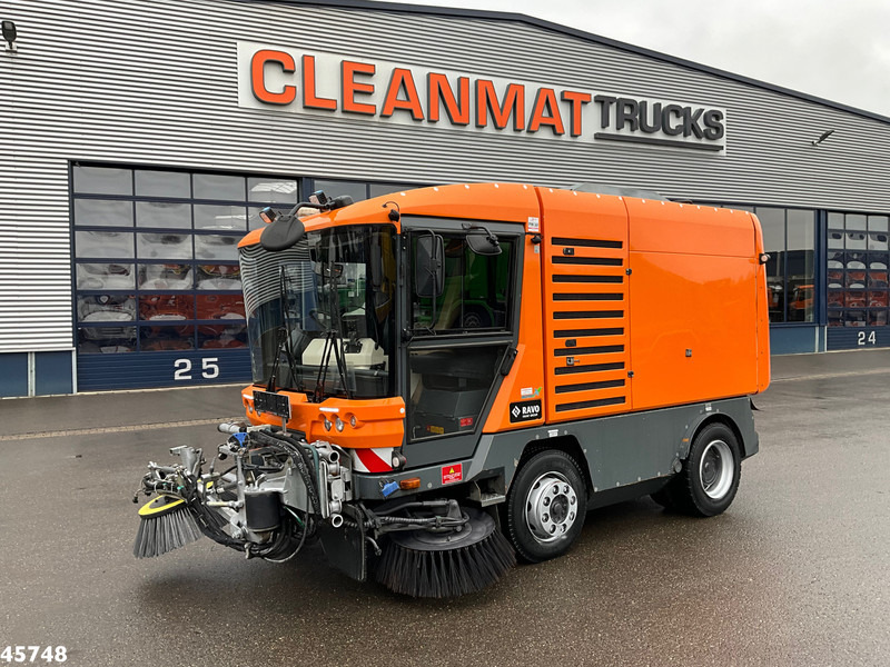 Ravo 580 with 3-rd brush - 道路清扫机:图3 Ravo 580 with 3-rd brush - 道路清扫机:图3